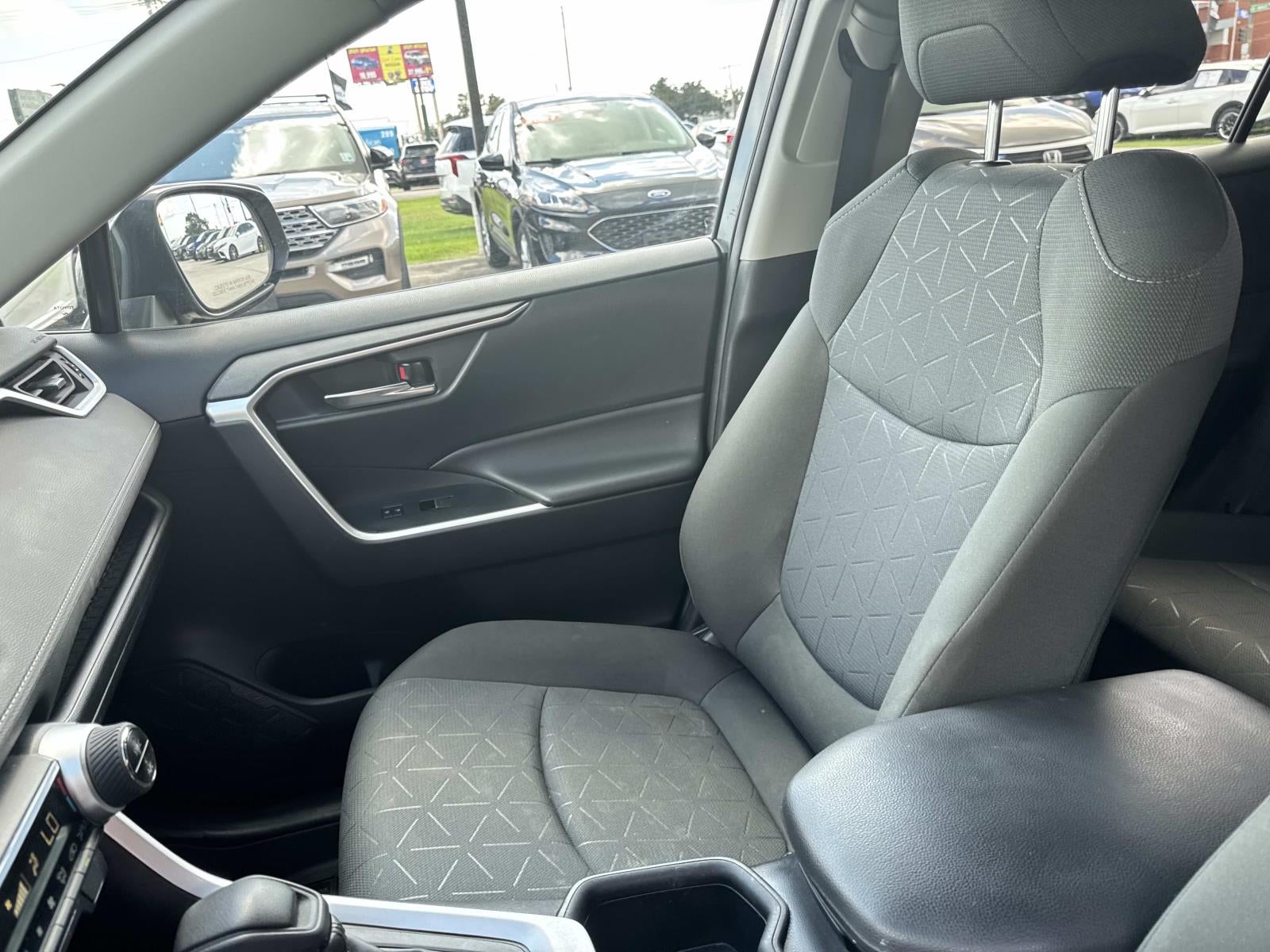 2022 Toyota RAV4 Hybrid XLE AWD (Natl)