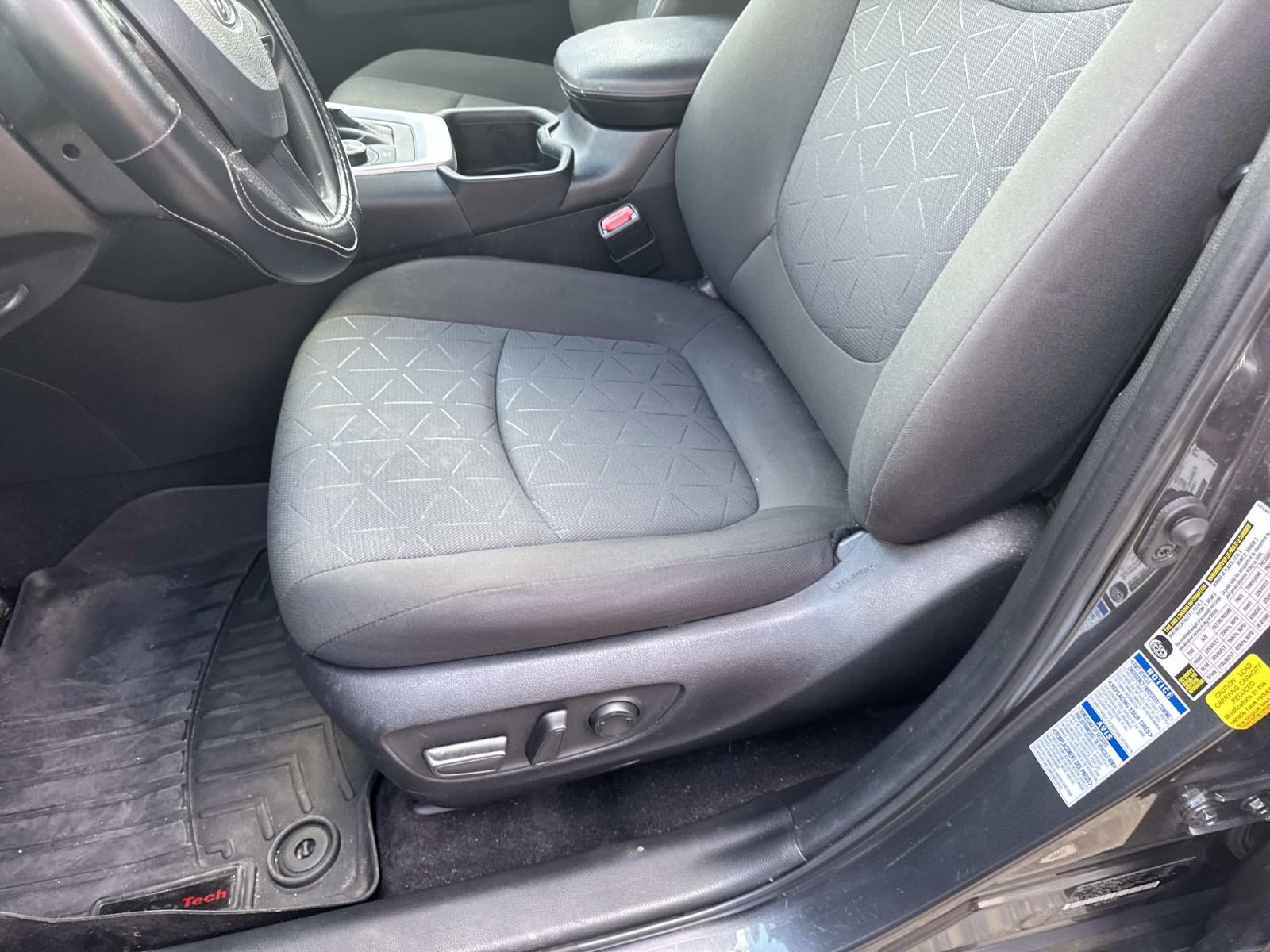 2022 Toyota RAV4 Hybrid XLE AWD (Natl)