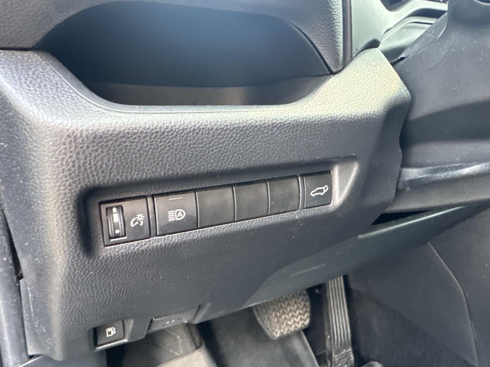 2022 Toyota RAV4 Hybrid XLE AWD (Natl)