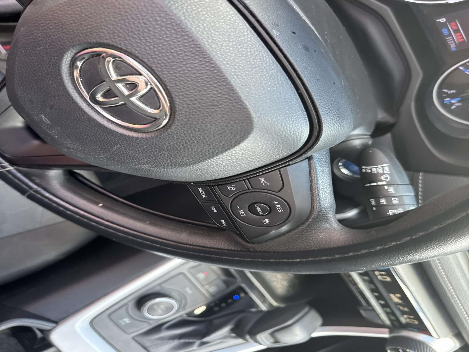 2022 Toyota RAV4 Hybrid XLE AWD (Natl)