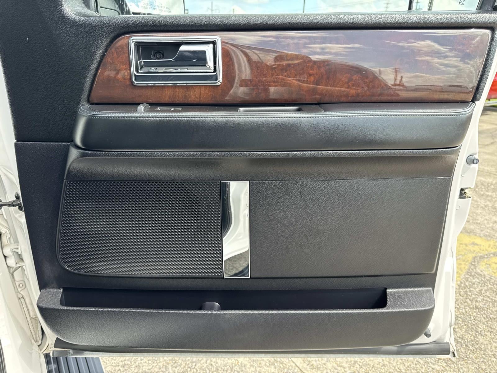 2017 Lincoln Navigator 4x2 Select