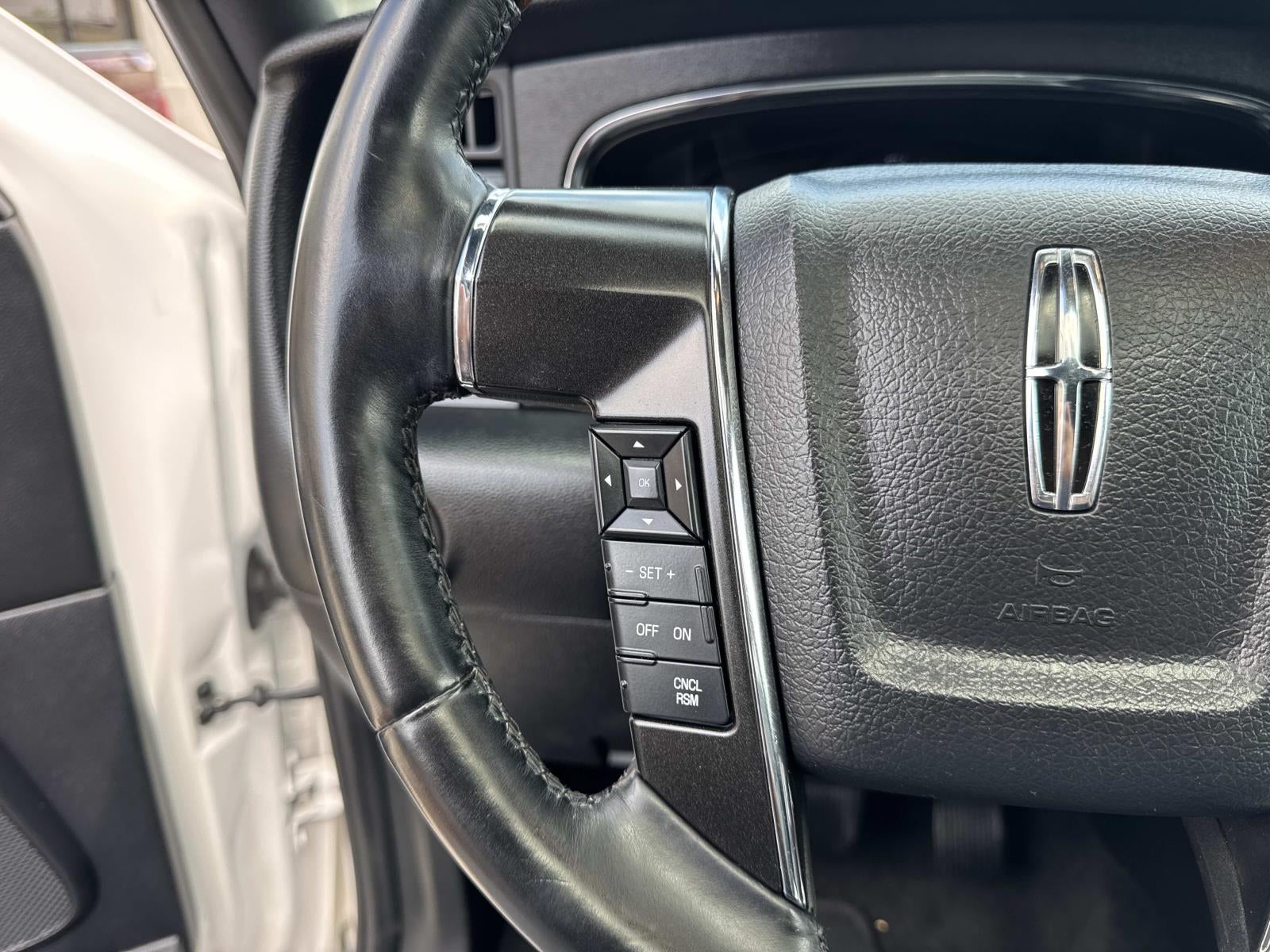 2017 Lincoln Navigator 4x2 Select
