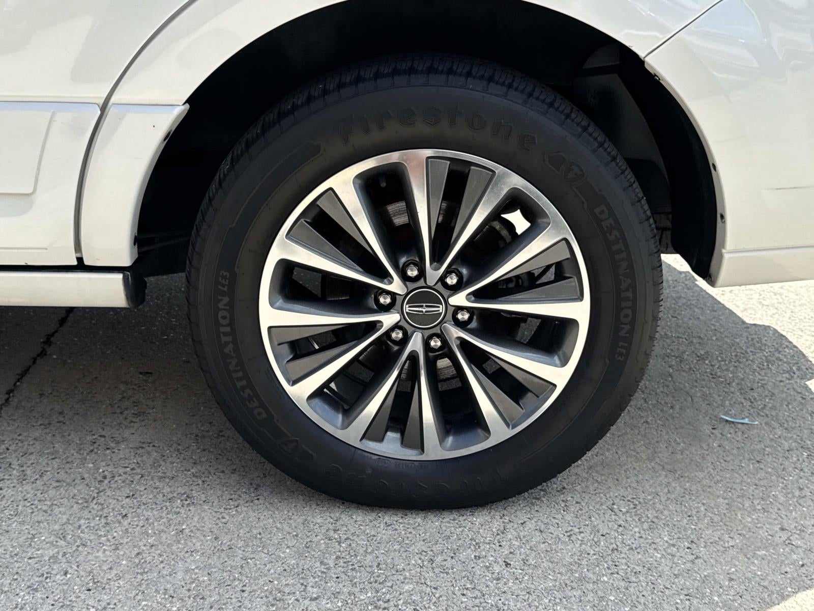 2017 Lincoln Navigator 4x2 Select