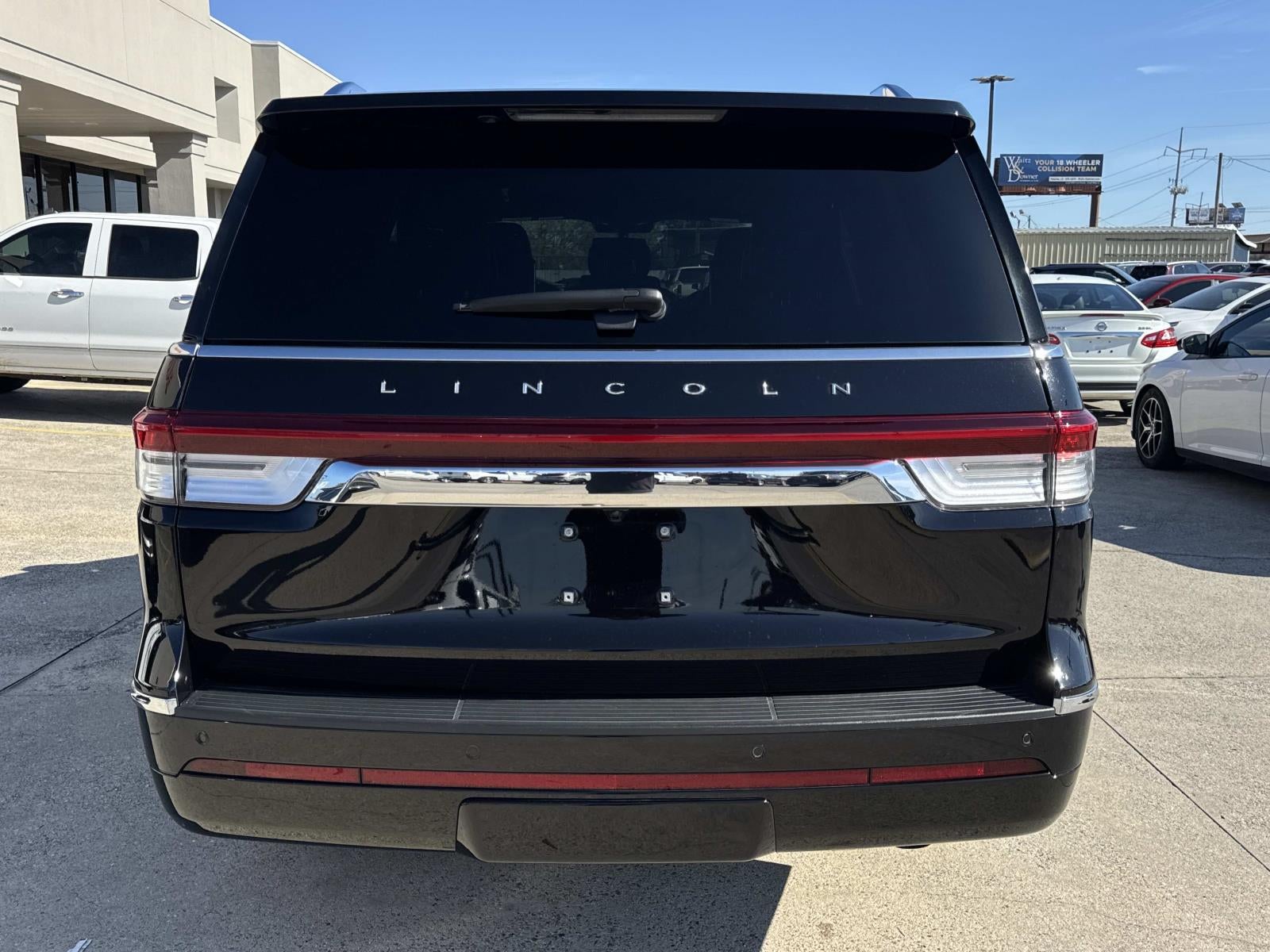 2023 Lincoln Navigator Reserve 4x2