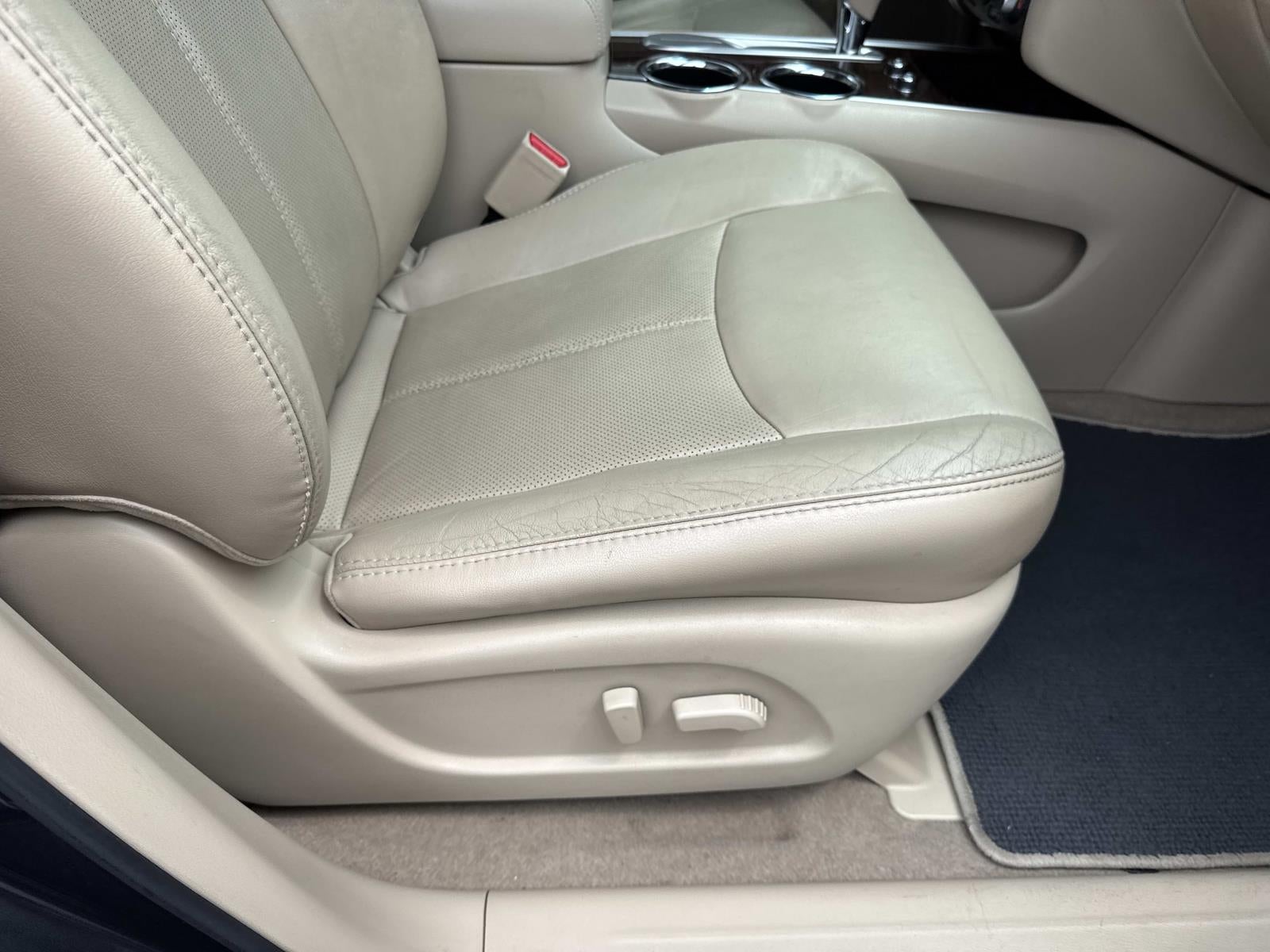 2014 Nissan Pathfinder 2WD 4dr Platinum