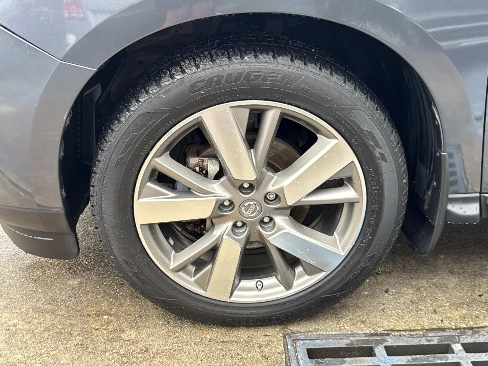 2014 Nissan Pathfinder 2WD 4dr Platinum