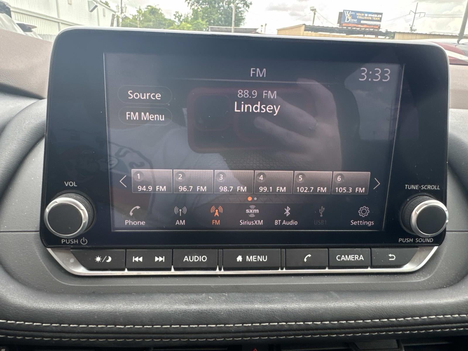 2022 Nissan Rogue FWD SV