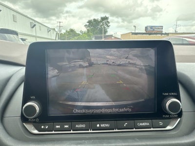 2022 Nissan Rogue FWD SV