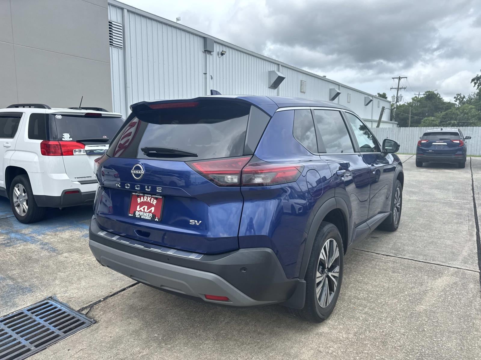 2022 Nissan Rogue FWD SV