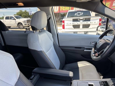 2022 Toyota Sienna XSE FWD 7-Passenger (Natl)