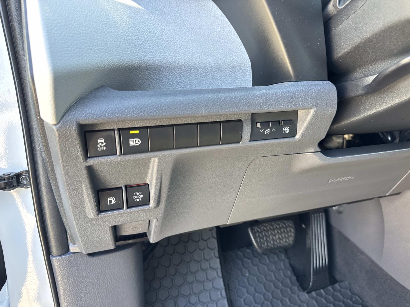 2022 Toyota Sienna XSE FWD 7-Passenger (Natl)