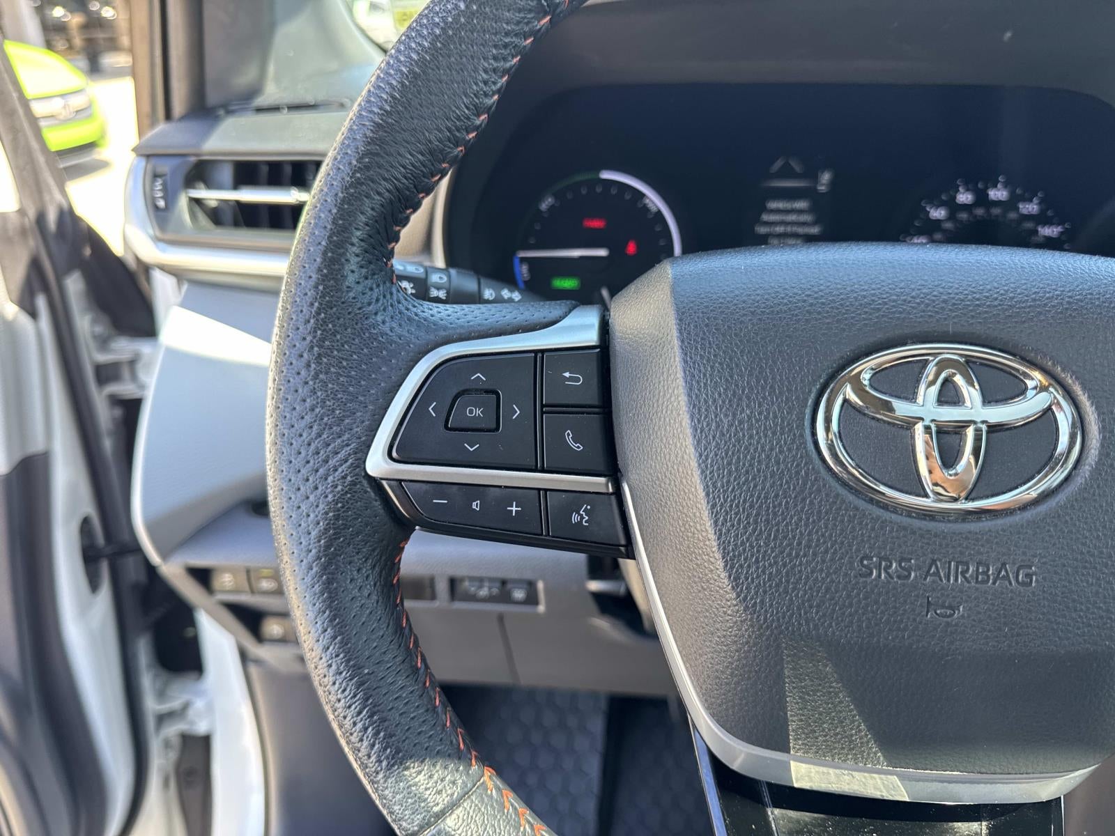 2022 Toyota Sienna XSE FWD 7-Passenger (Natl)