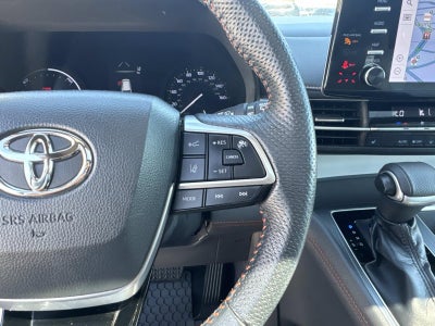 2022 Toyota Sienna XSE FWD 7-Passenger (Natl)