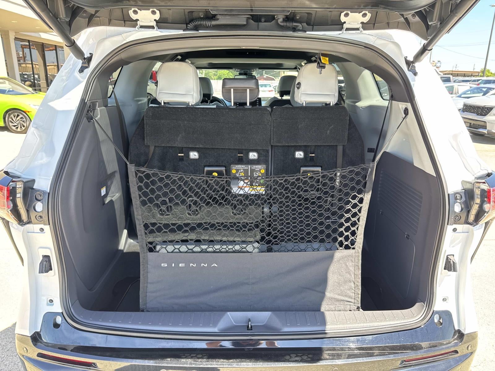 2022 Toyota Sienna XSE FWD 7-Passenger (Natl)