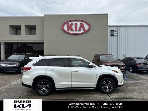 2017 Toyota Highlander LE V6 FWD (Natl)