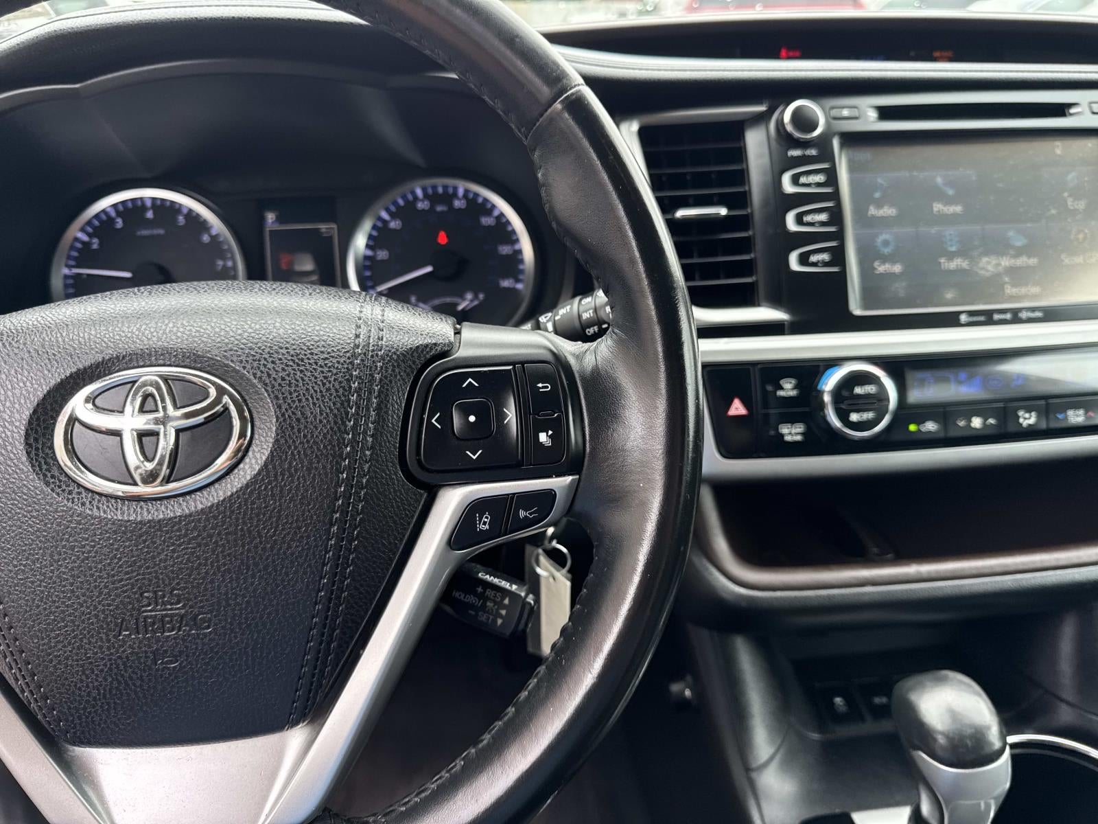 2017 Toyota Highlander LE V6 FWD (Natl)