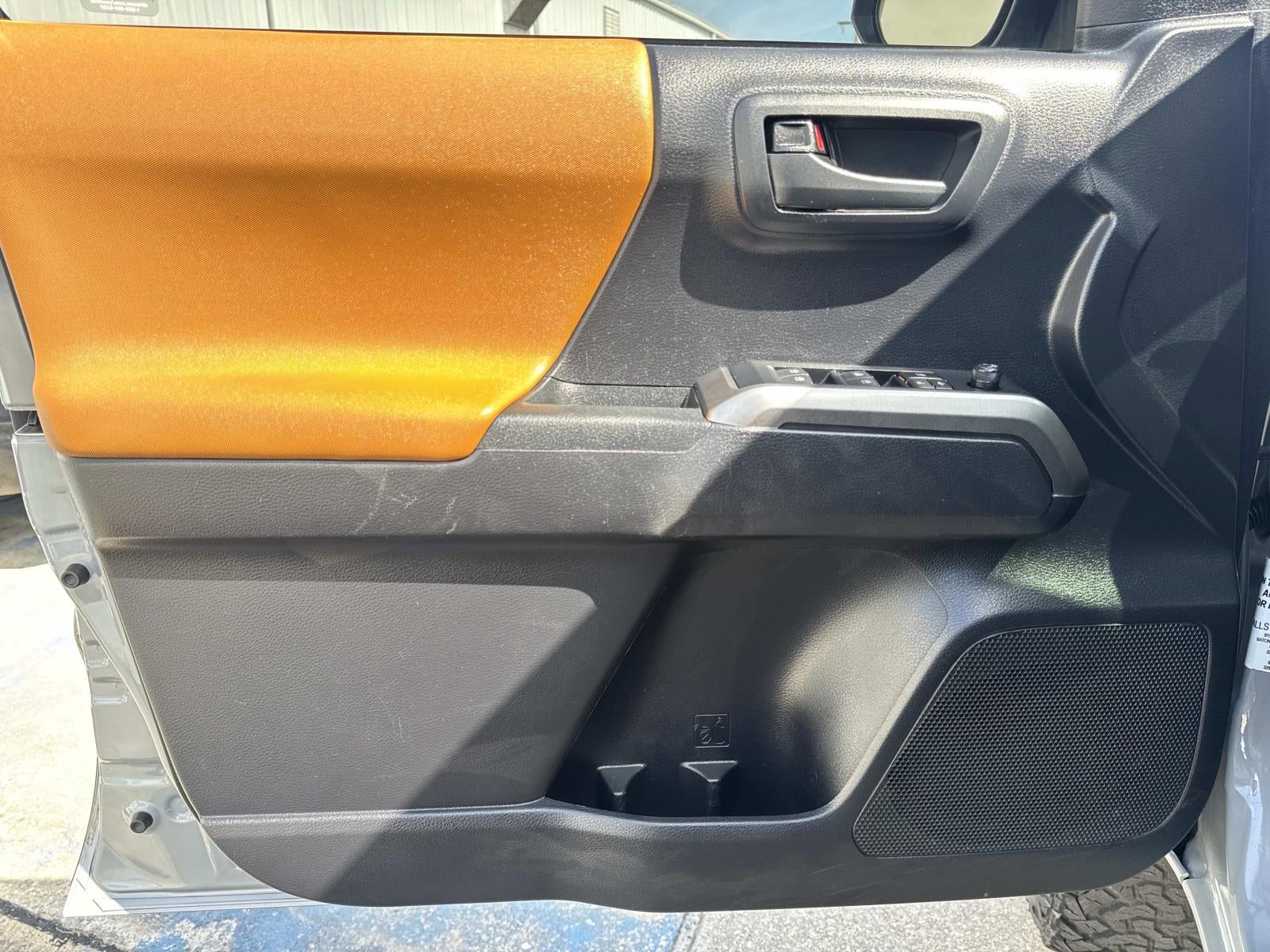 2020 Toyota Tacoma 2WD SR5 Double Cab 5' Bed V6 AT (Natl)