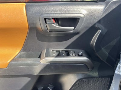 2020 Toyota Tacoma 2WD SR5 Double Cab 5' Bed V6 AT (Natl)