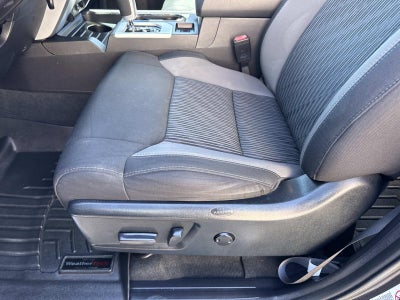 2016 Toyota Tundra 2WD Truck CrewMax 4.6L V8 6-Spd AT SR5 (Natl)