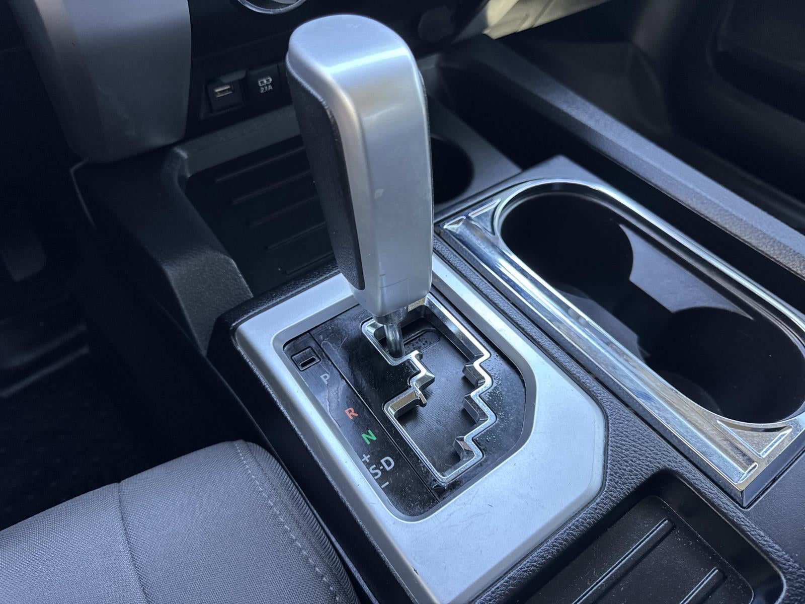 2021 Toyota Tundra 2WD SR5 CrewMax 5.5' Bed 5.7L (Natl)