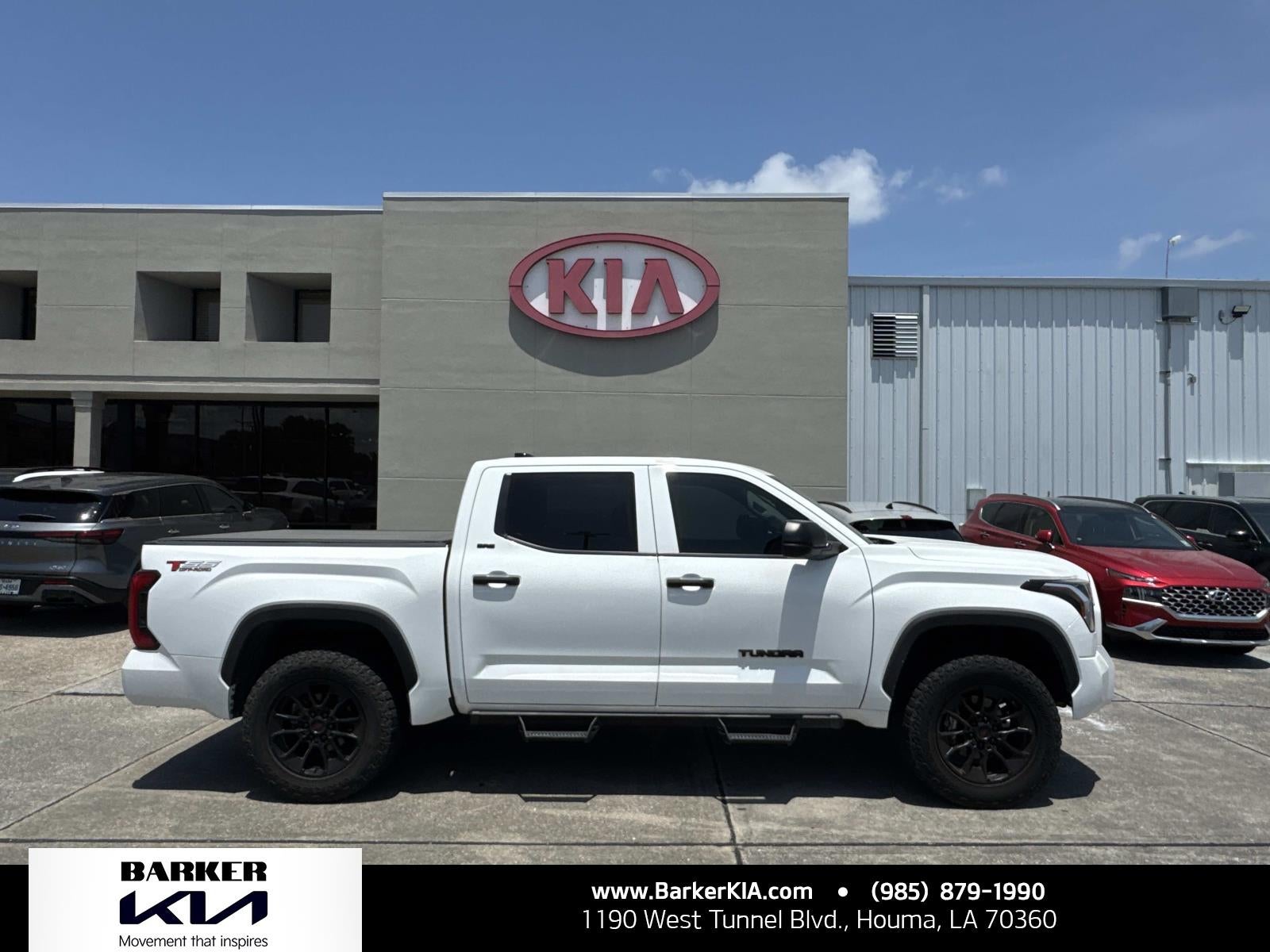 2022 Toyota Tundra 4WD SR5 CrewMax 5.5' Bed (Natl)