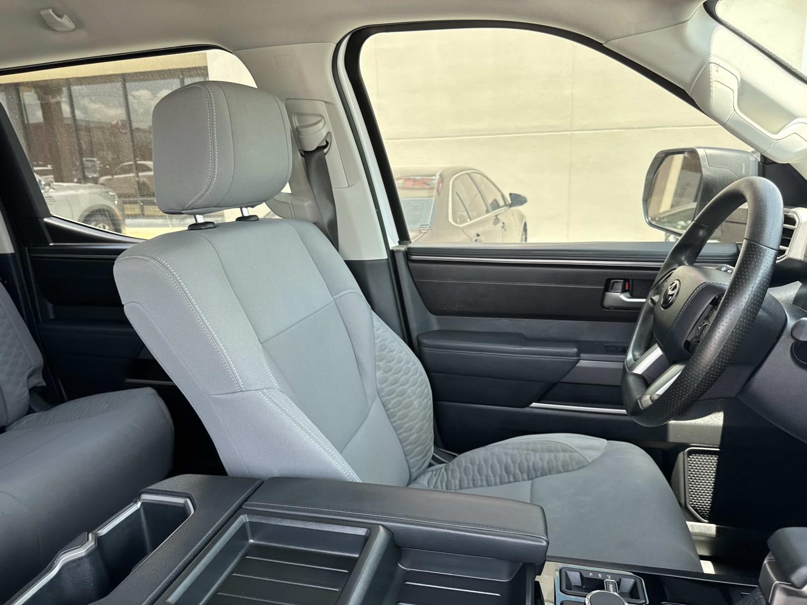 2022 Toyota Tundra 4WD SR5 CrewMax 5.5' Bed (Natl)