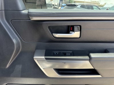 2022 Toyota Tundra 4WD SR5 CrewMax 5.5' Bed (Natl)