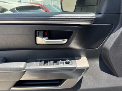 2022 Toyota Tundra 4WD SR5 CrewMax 5.5' Bed (Natl)