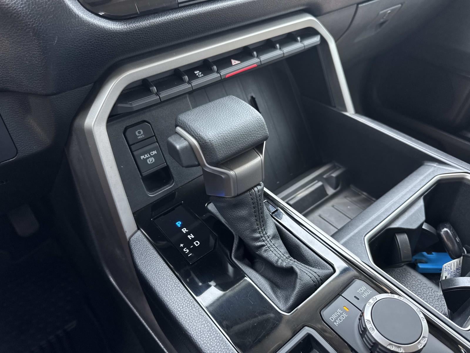 2022 Toyota Tundra 4WD SR5 CrewMax 5.5' Bed (Natl)