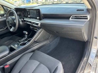2022 Kia K5 LXS Auto FWD