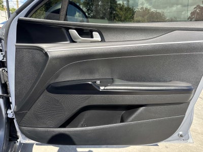 2022 Kia K5 LXS Auto FWD
