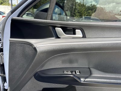 2022 Kia K5 LXS Auto FWD