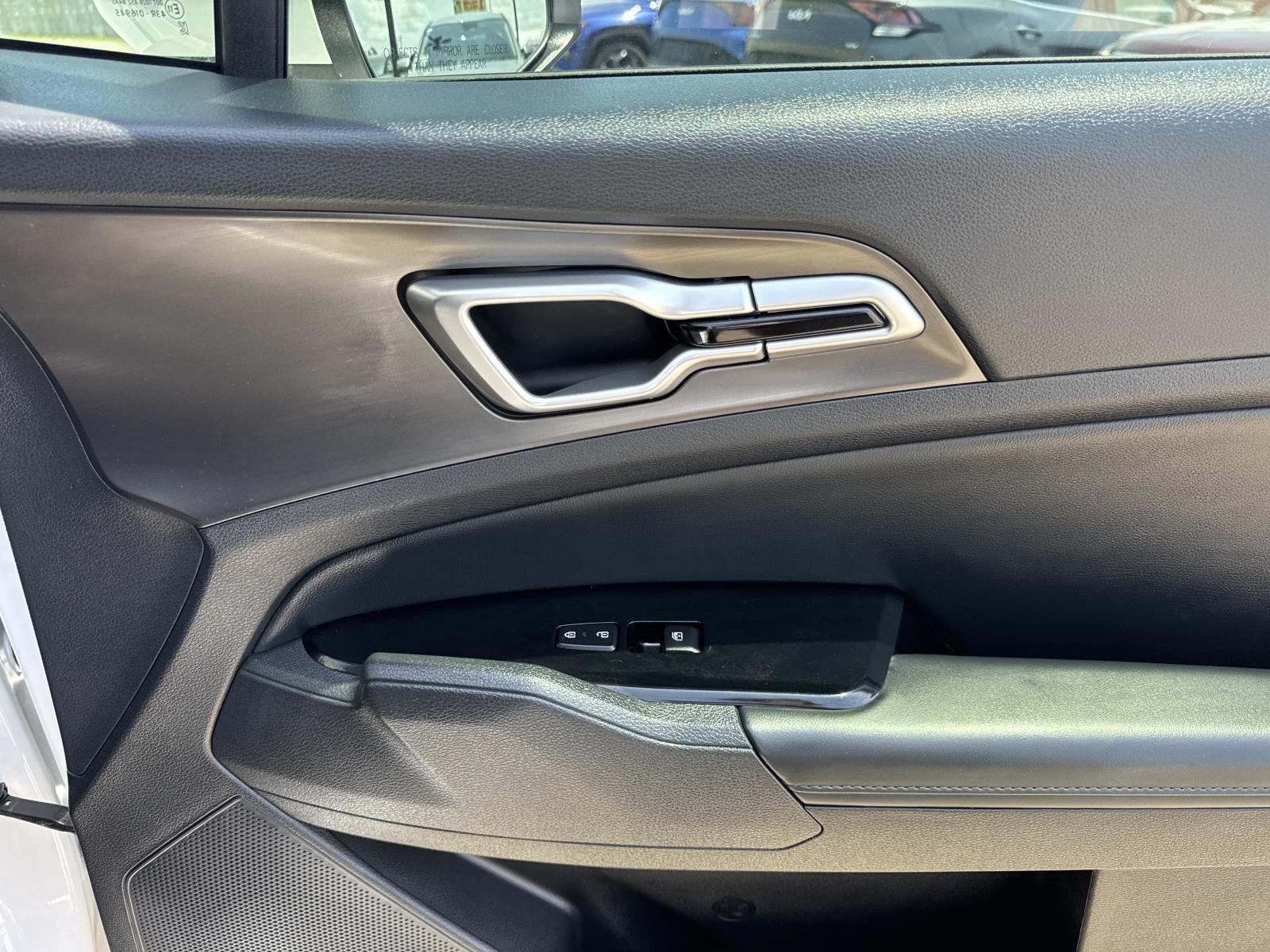 2025 Kia Sportage EX FWD