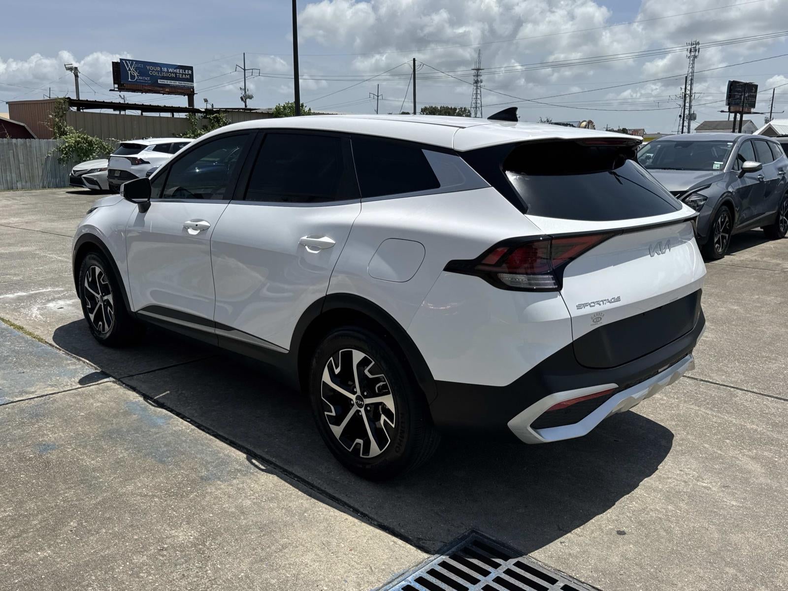 2025 Kia Sportage EX FWD