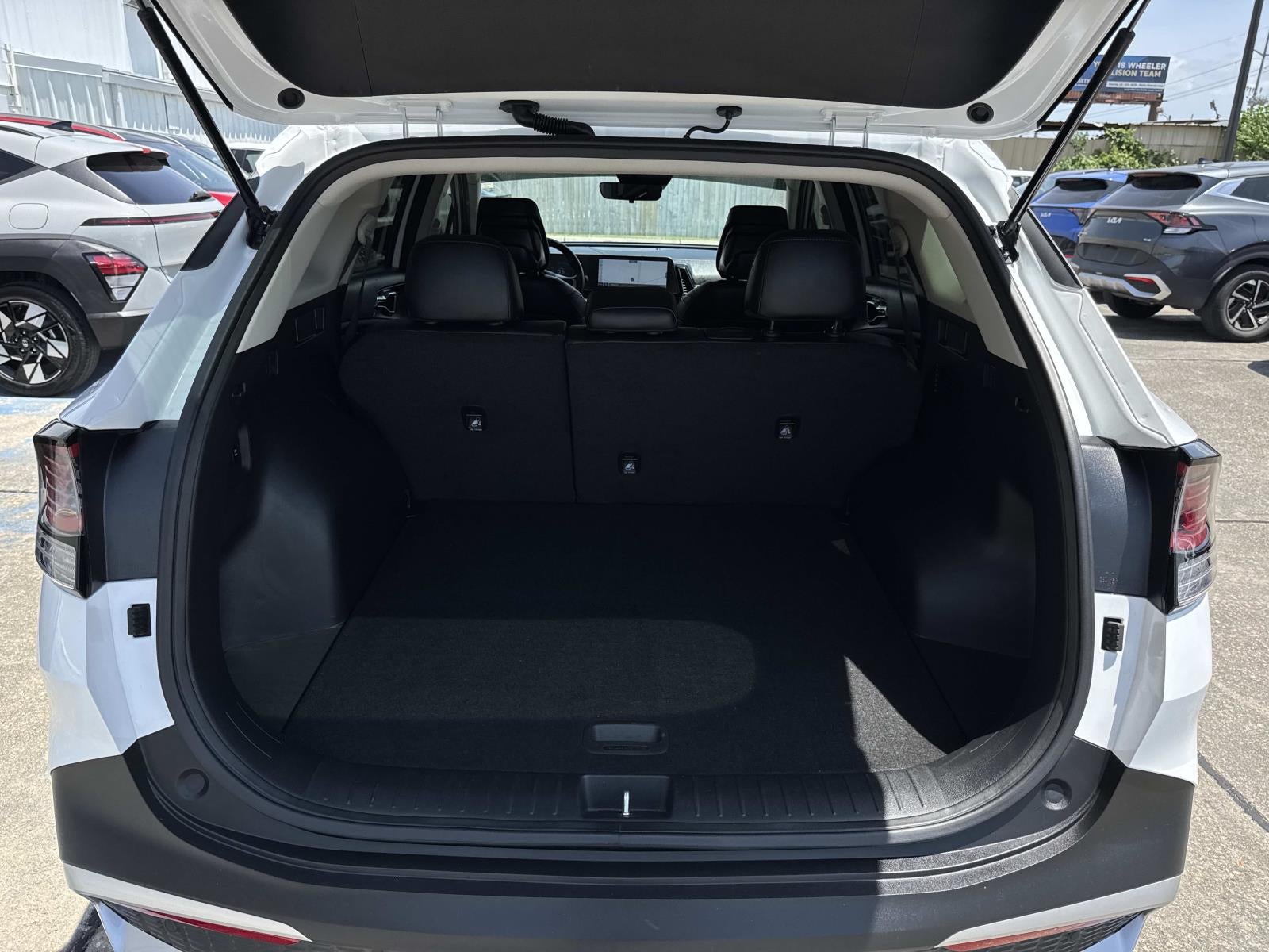 2025 Kia Sportage EX FWD