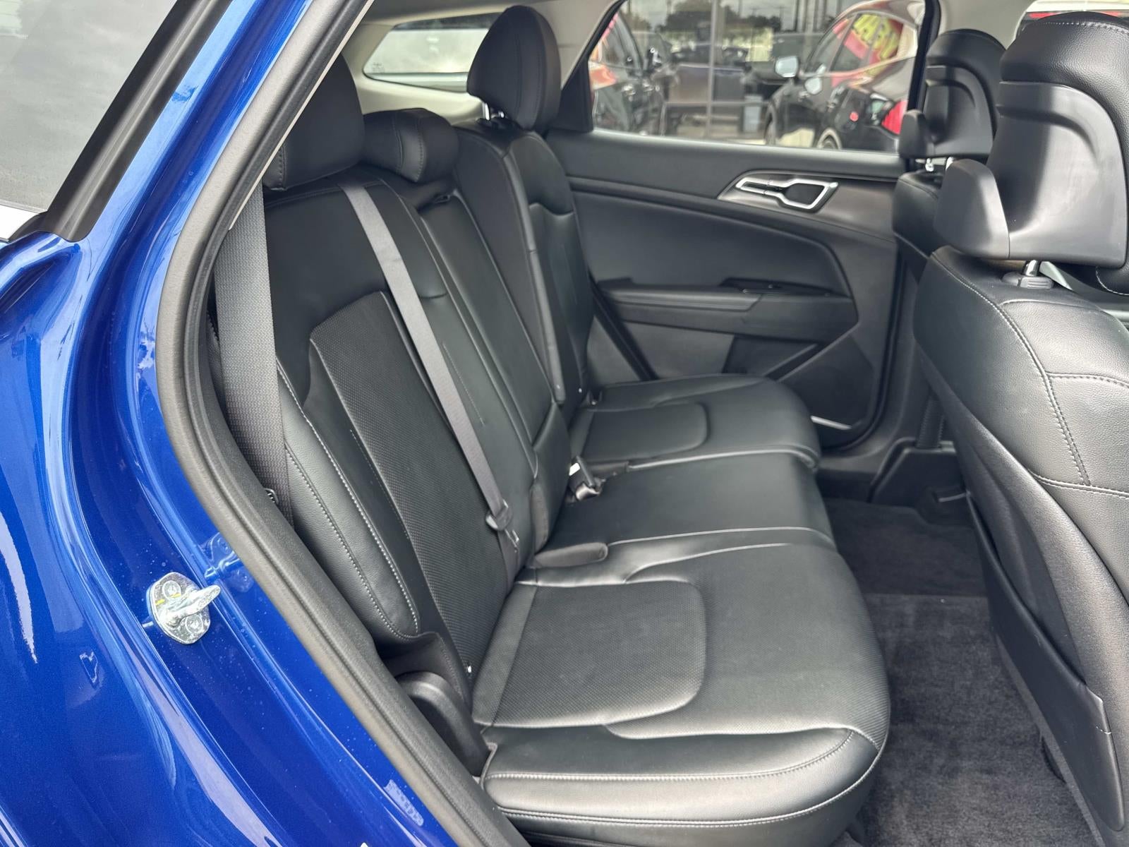 2024 Kia Sportage EX FWD