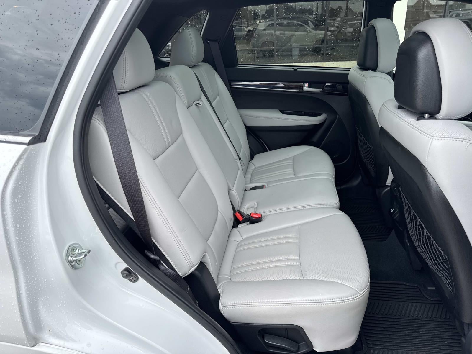 2015 Kia Sorento 2WD 4dr V6 SX Limited