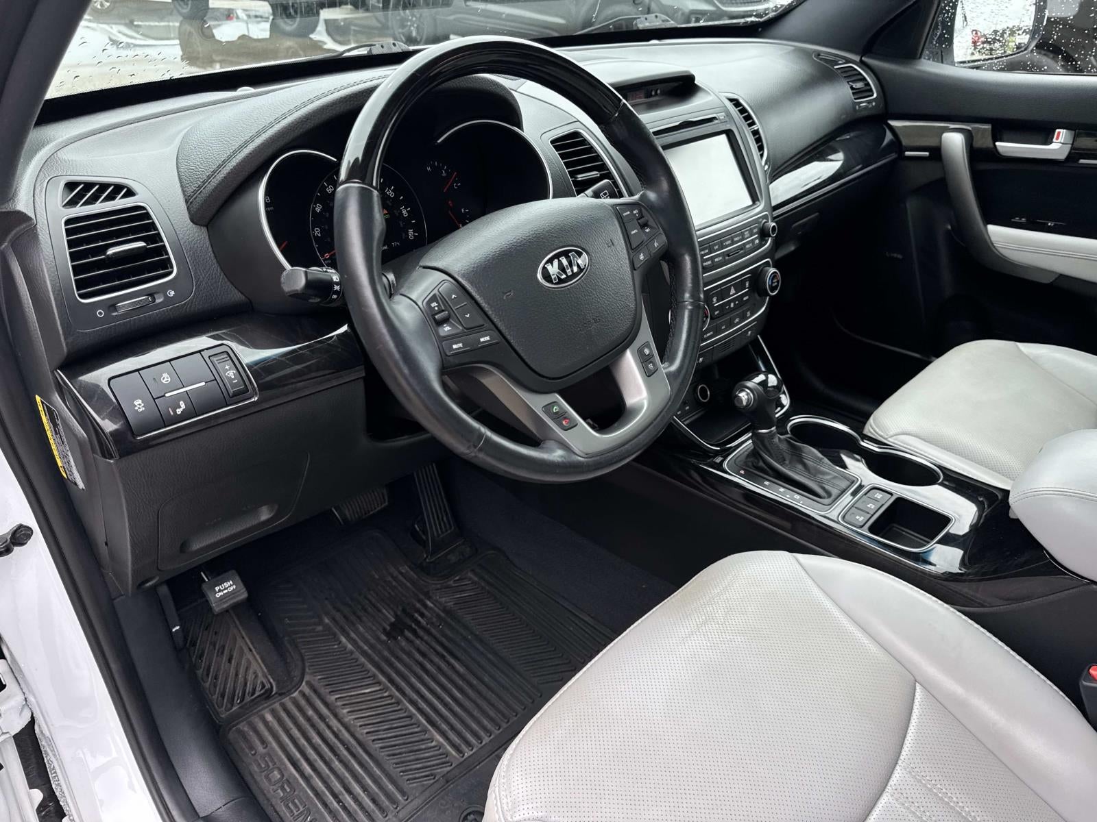 2015 Kia Sorento 2WD 4dr V6 SX Limited