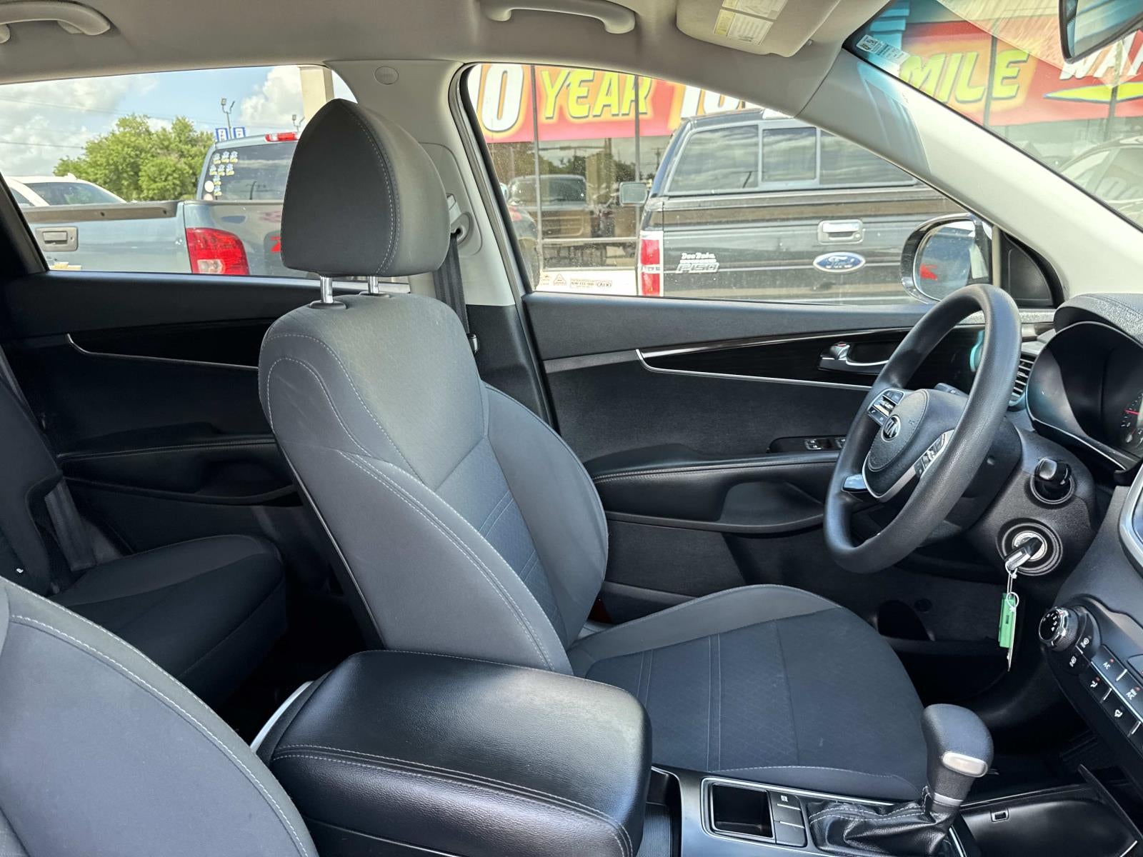 2020 Kia Sorento LX FWD