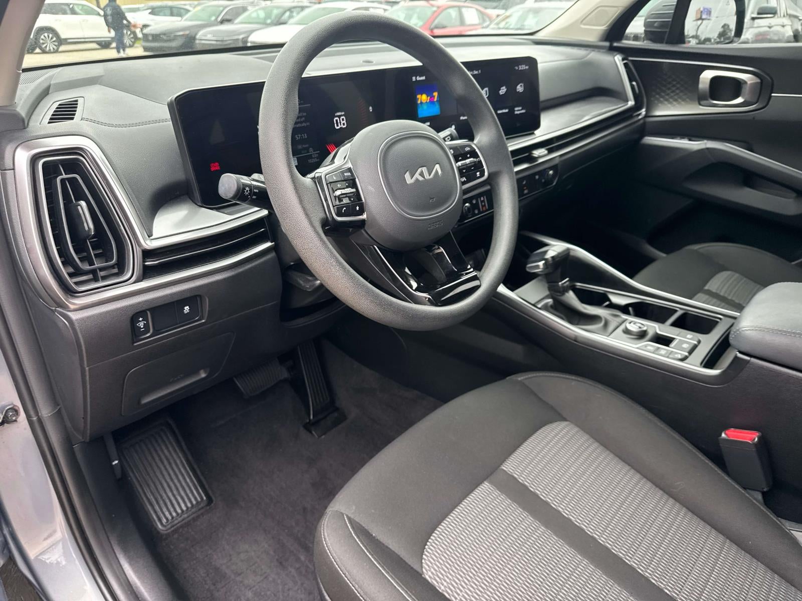 2025 Kia Sorento LX FWD