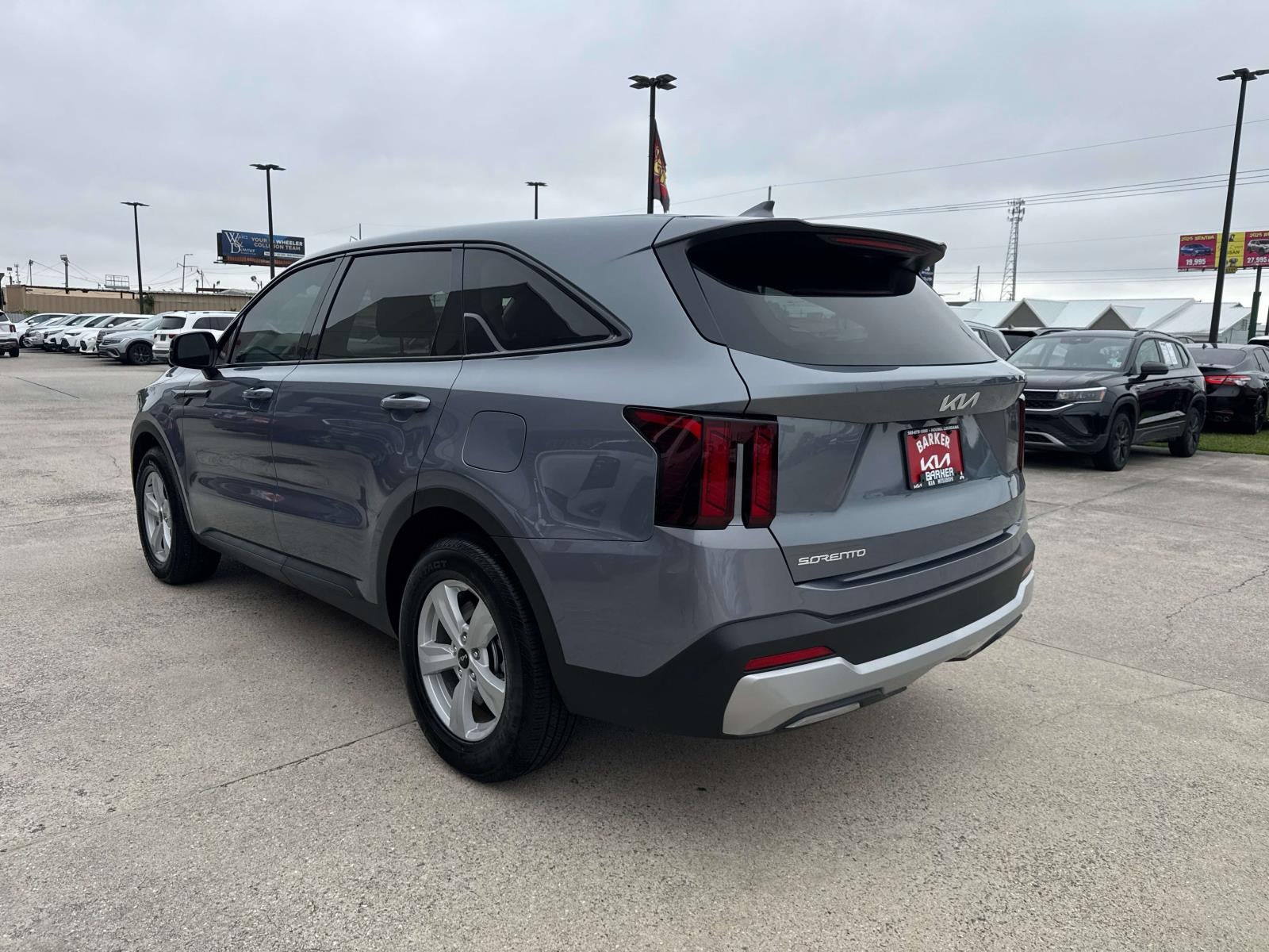 2025 Kia Sorento LX FWD