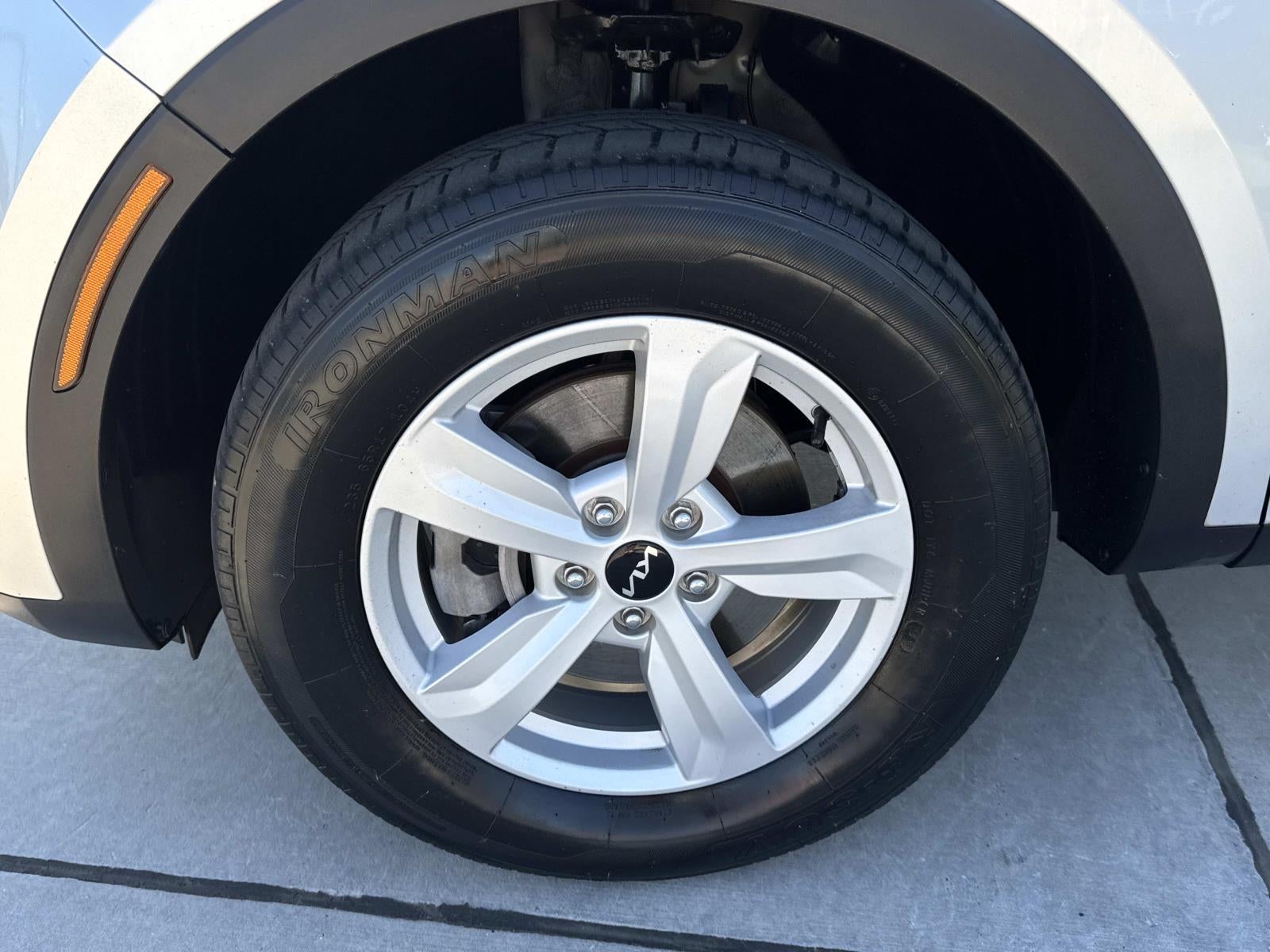 2022 Kia Sorento LX AWD