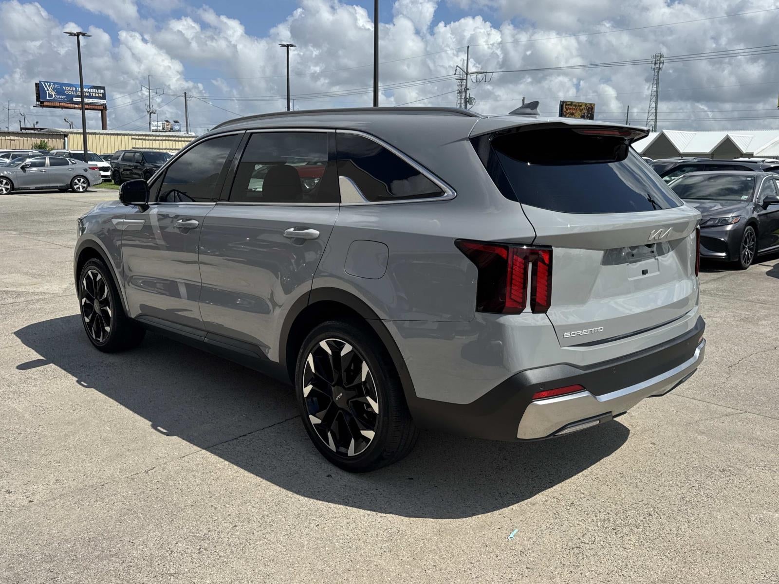 2025 Kia Sorento SX FWD