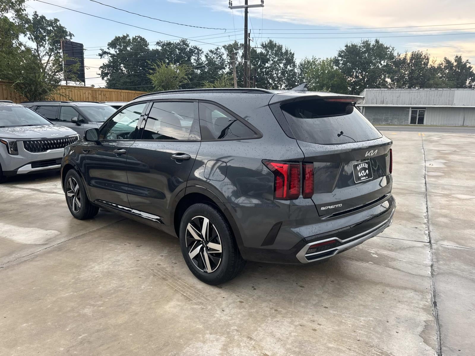 2023 Kia Sorento S FWD
