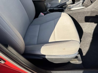 2015 Toyota Corolla 4dr Sdn CVT LE (Natl)