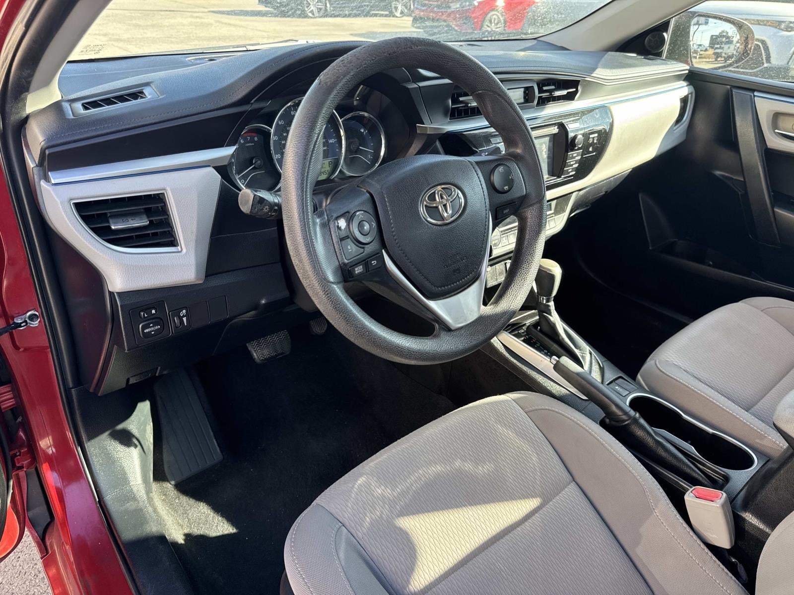 2015 Toyota Corolla 4dr Sdn CVT LE (Natl)