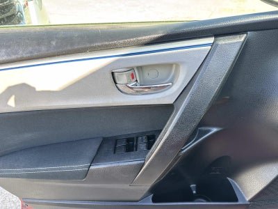 2015 Toyota Corolla 4dr Sdn CVT LE (Natl)