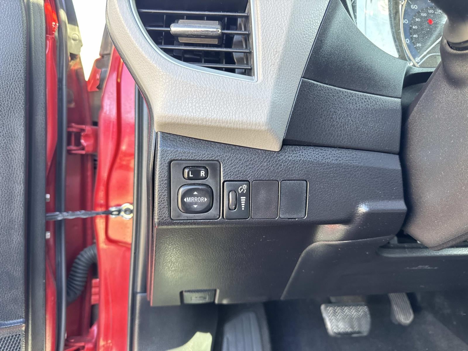 2015 Toyota Corolla 4dr Sdn CVT LE (Natl)