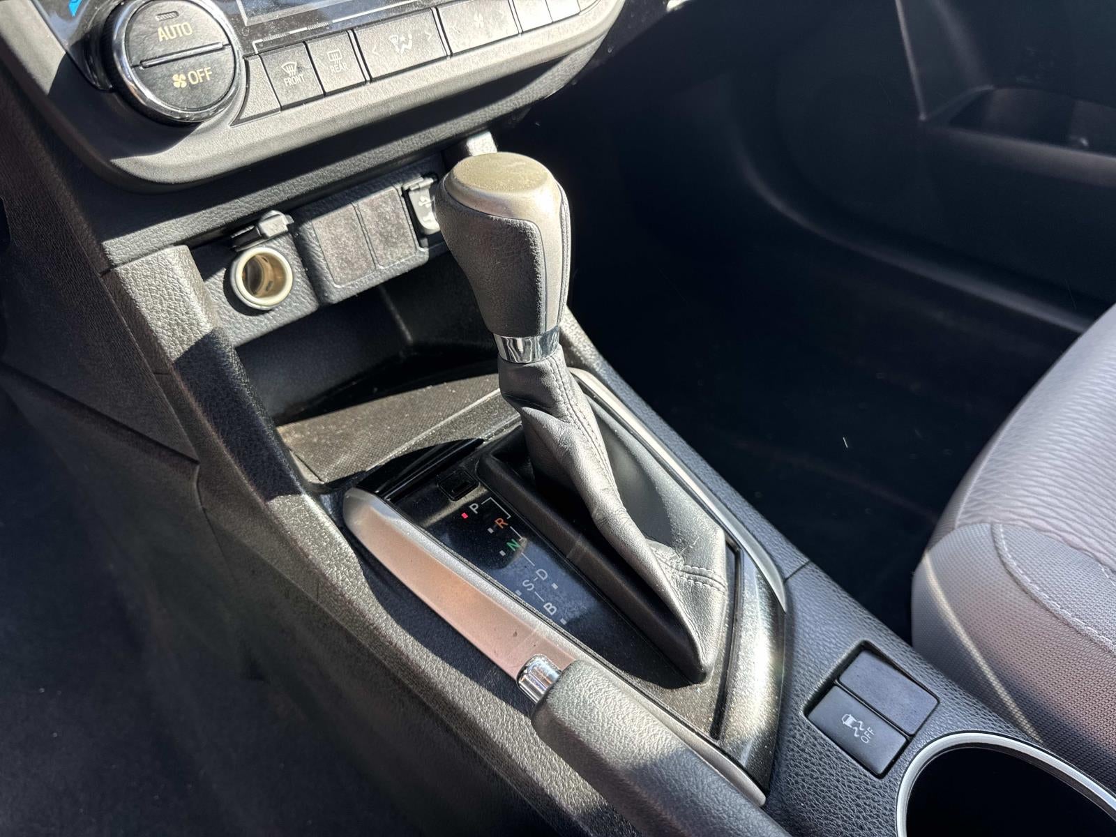 2015 Toyota Corolla 4dr Sdn CVT LE (Natl)