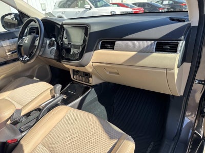 2017 Mitsubishi Outlander SE FWD